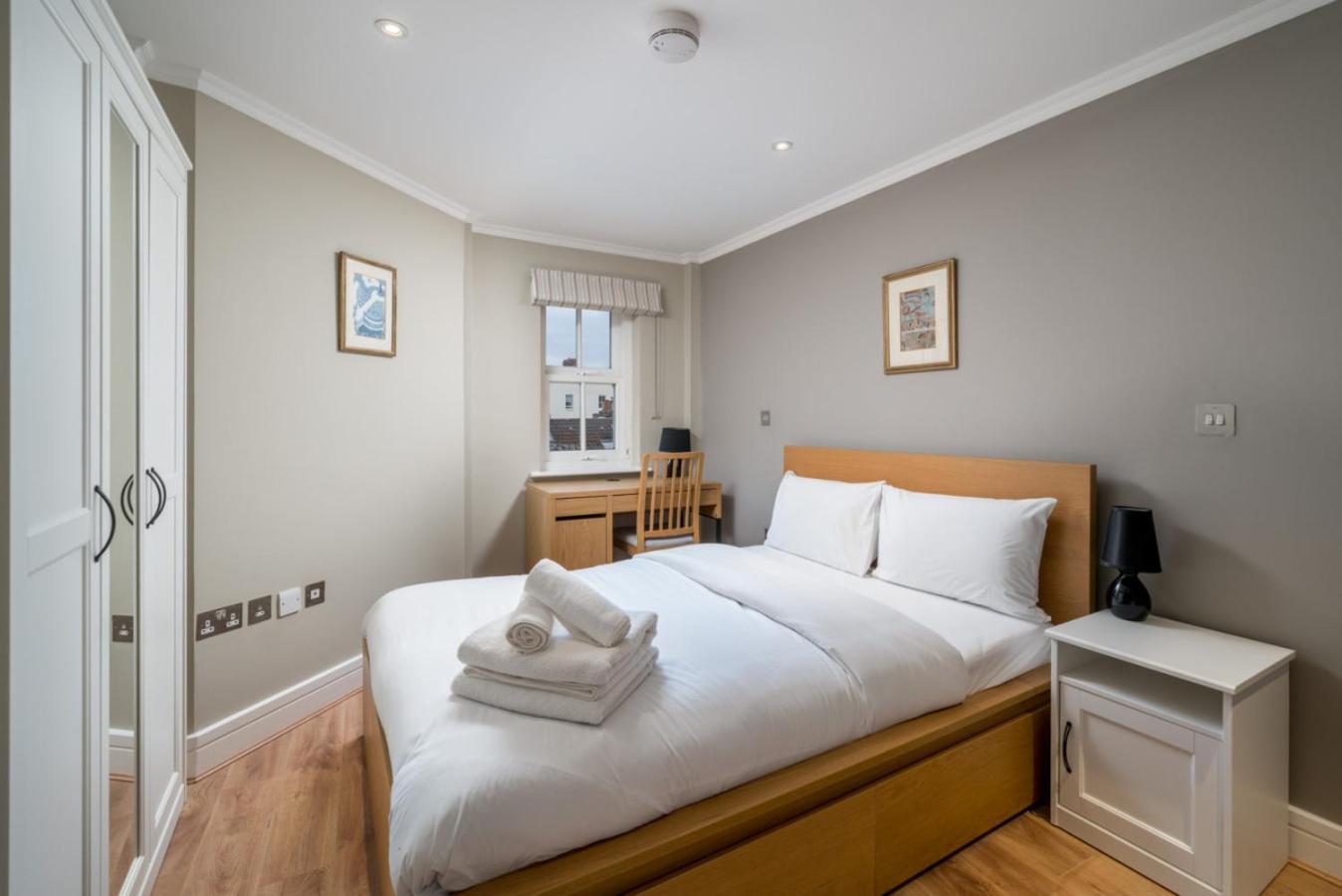 Appartamento Modern Luxury Apartment, Sleeps Five, Barons Court *